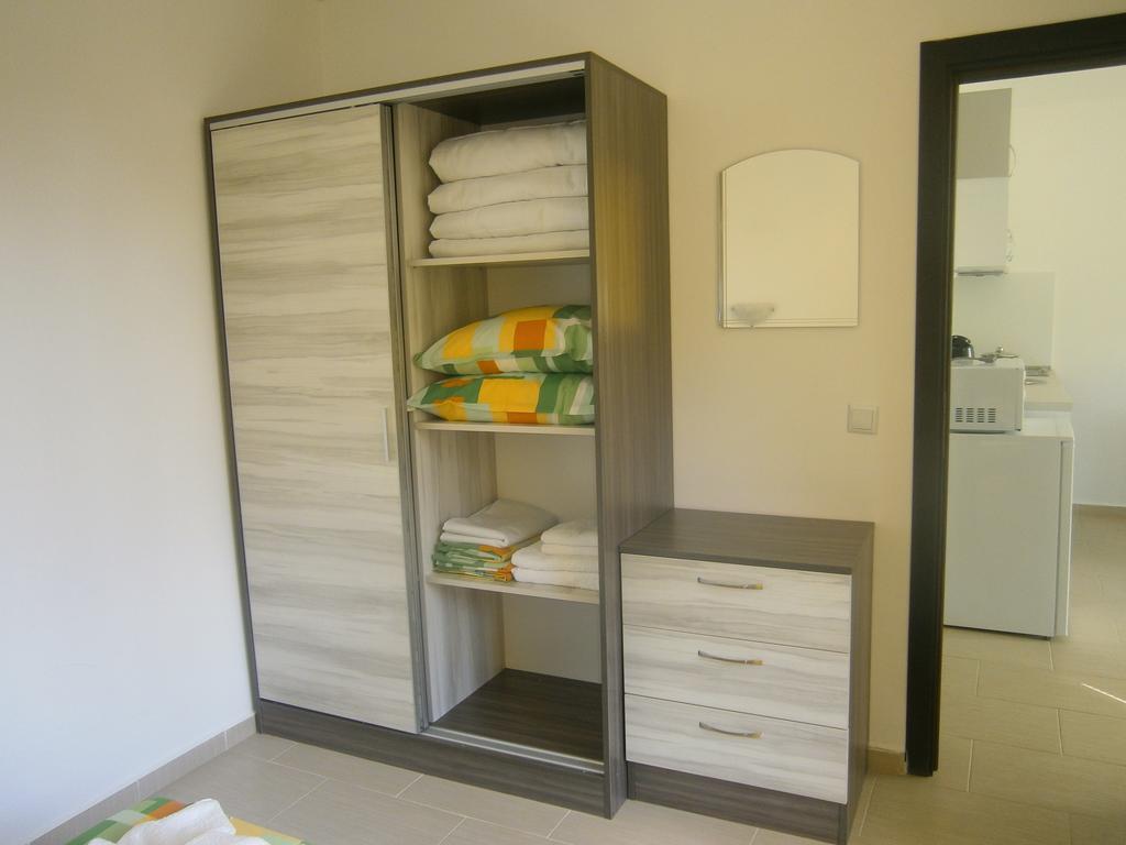 Anna Marina Apartments Sveti Vlas Habitación foto